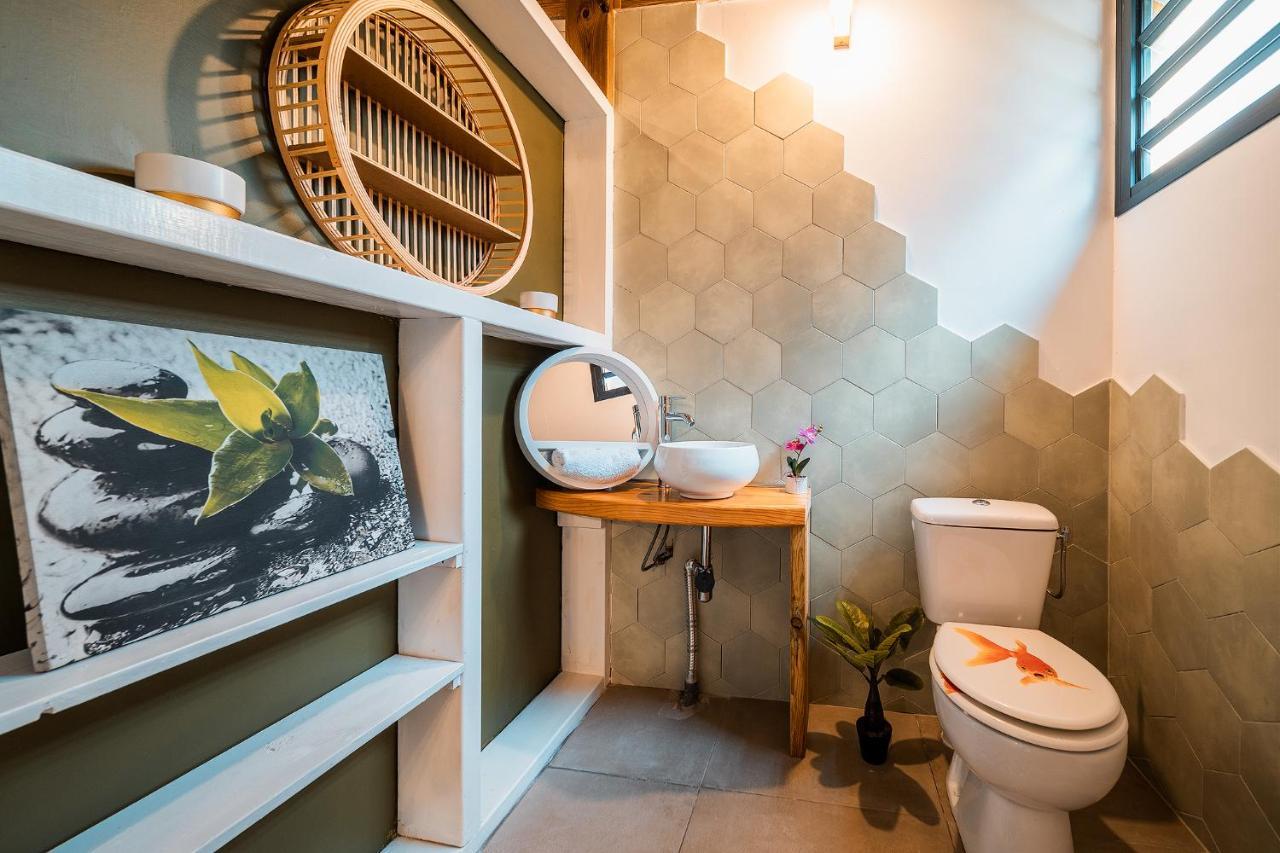 Charmant Chalet Avec Jacuzzi, L'Ile O Vert Сен-Филип Екстериор снимка