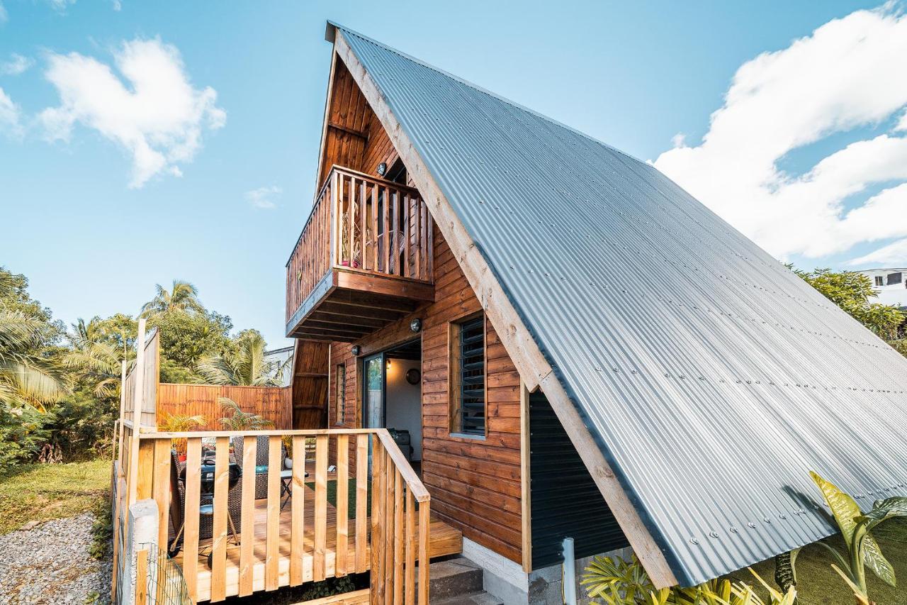 Charmant Chalet Avec Jacuzzi, L'Ile O Vert Сен-Филип Екстериор снимка
